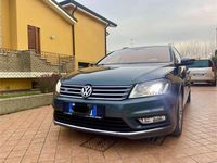 Usata VW Passat R-line 140 CV (102 kW) 2013 Grigio Station wagon