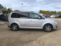 Usata VW Touran Highline 105 CV (77 kW) 2010 Grigio Monovolume