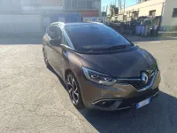 Usata Renault Grand Scénic IV Bose Edition 110 CV (80 kW) 2017 Bronzo Monovolume