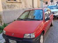 Usata Renault Clio 54 CV (39 kW) 1992 Rosso Berlina