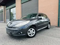 Usata Peugeot 206 60 CV (44 kW) 2011 Grigio Berlina