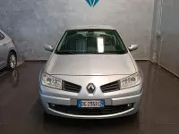 Usata Renault Mégane Dynamique 111 CV (81 kW) 2007 Argento Berlina