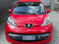Usata Peugeot 107 68 CV (50 kW) 2008 Rosso Utilitaria