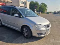 Usata VW Touran Trendline 109 CV (80 kW) 2008 Grigio Monovolume