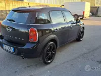 Usata Mini Cooper Countryman Business 111 CV (81 kW) 2016 Nero SUV
