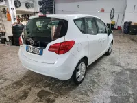 Usata Opel Meriva Cosmo 120 CV (88 kW) 2015 Bianco Monovolume