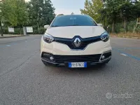 Usata Renault Captur 90 CV (66 kW) 2015 Beige SUV