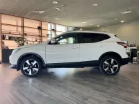 Usata Nissan Qashqai Tekna 110 CV (80 kW) 2017 Bianco SUV