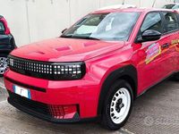 Usata Fiat Grande Panda Red 97 kW (132 CV) 2025 Rosso Utilitaria
