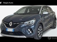 Usata Renault Captur Techno 143 CV (105 kW) 2023 Blu/azzurro SUV