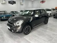 Begagnad Mini Cooper SD Countryman 143 HK (105 kW) 2015 Grå SUV