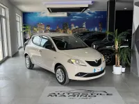 Usata Lancia Ypsilon Gold 80 CV (58 kW) 2016 Beige Utilitaria