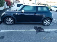 Usata Mini Cooper 120 CV (88 kW) 2008 Nero Utilitaria