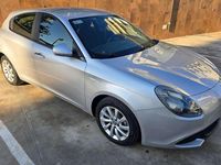 Usata Alfa Romeo Giulietta 120 CV (88 kW) 2017 Argento Utilitaria
