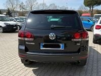 Usata VW Touareg Exclusive 174 CV (127 kW) 2007 Nero SUV