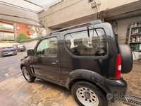 Usata Suzuki Jimny 80 CV (58 kW) 2009 Nero SUV