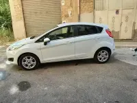 Usata Ford Fiesta 75 CV (55 kW) 2016 Bianco Utilitaria