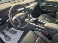 Usata Audi e-tron Ambiente 158 kW (215 CV) 2020 Blu/azzurro SUV
