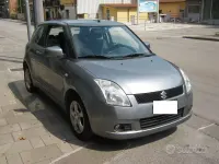 Usata Suzuki Swift GL 92 CV (67 kW) 2006 Grigio Utilitaria