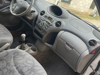 Usata Toyota Yaris 2001 Grigio Berlina