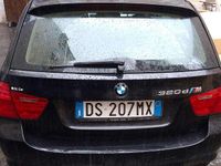 Usata BMW 320 177 CV (130 kW) 2009 Nero Station wagon
