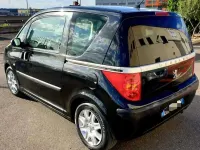 Usata Peugeot 1007 73 CV (53 kW) 2008 Nero Monovolume