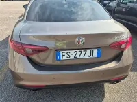 Usata Alfa Romeo Giulia Super 179 CV (131 kW) 2018 Grigio Berlina