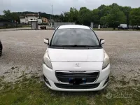 Usata Peugeot 5008 2014 Bianco Monovolume