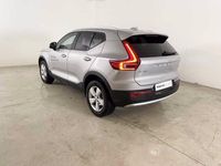 Nuova Volvo XC40 Core 163 CV (119 kW) 2025 Argento metallizzato SUV