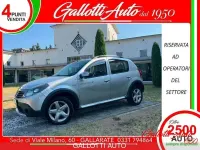 Usata Dacia Sandero Stepway 89 CV (65 kW) 2011 Grigio