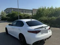 Usata Alfa Romeo Giulia 180 CV (132 kW) 2018 Bianco Berlina