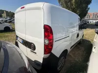 Usata Fiat Doblò Lounge 95 CV (69 kW) 2021 Bianco Monovolume