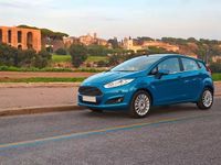 Usata Ford Fiesta Titanium 59 CV (43 kW) 2015 Argento Berlina