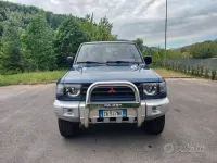Usata Mitsubishi Pajero 99 CV (72 kW) 2001 Blu SUV
