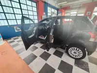Usata Toyota Yaris Sol 69 CV (50 kW) 2011 Grigio Utilitaria