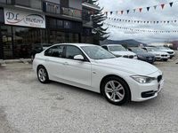 Usata BMW 318 Sport Line 143 CV (105 kW) 2013 Bianco Berlina