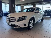Usata Mercedes GLA200 135 CV (99 kW) 2016 Bianco SUV