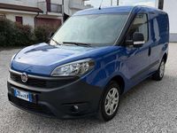 Usata Fiat Doblò 95 CV (69 kW) 2018 Blu/azzurro Monovolume