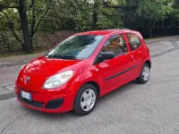 Usata Renault Twingo 75 CV (55 kW) 2010 Rosso Utilitaria