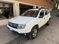 Usata Dacia Duster Lauréate 114 CV (83 kW) 2017 Rosso SUV