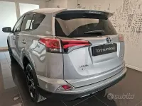Usata Toyota RAV4 Hybrid 197 CV (144 kW) 2018 Grigio SUV