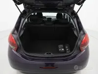 Usata Peugeot 208 82 CV (60 kW) 2018 Blu Utilitaria
