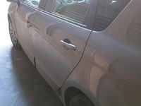 Usata Renault Scénic III 110 CV (80 kW) 2015 Grigio Monovolume