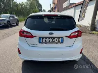 Usata Ford Fiesta ST-Line 86 CV (63 kW) 2019 Bianco Utilitaria