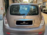 Usata Lancia Ypsilon 75 CV (55 kW) 2010 Marrone Utilitaria