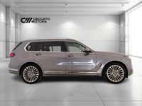 Nuova BMW X7 352 CV (258 kW) 2026 Skyscraper grey metallic SUV