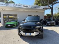 Usata Land Rover Defender SE 200 CV (147 kW) 2023 Nero Station wagon