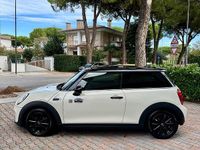 Usata Mini Cooper D 116 CV (85 kW) 2017 Bianco Utilitaria