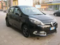 Usata Renault Scénic XMOD 110 CV (80 kW) 2014 Nero Monovolume
