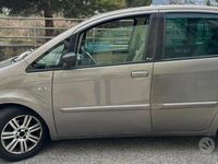 Usata Lancia Musa 101 CV (74 kW) 2005 Bronzo Monovolume